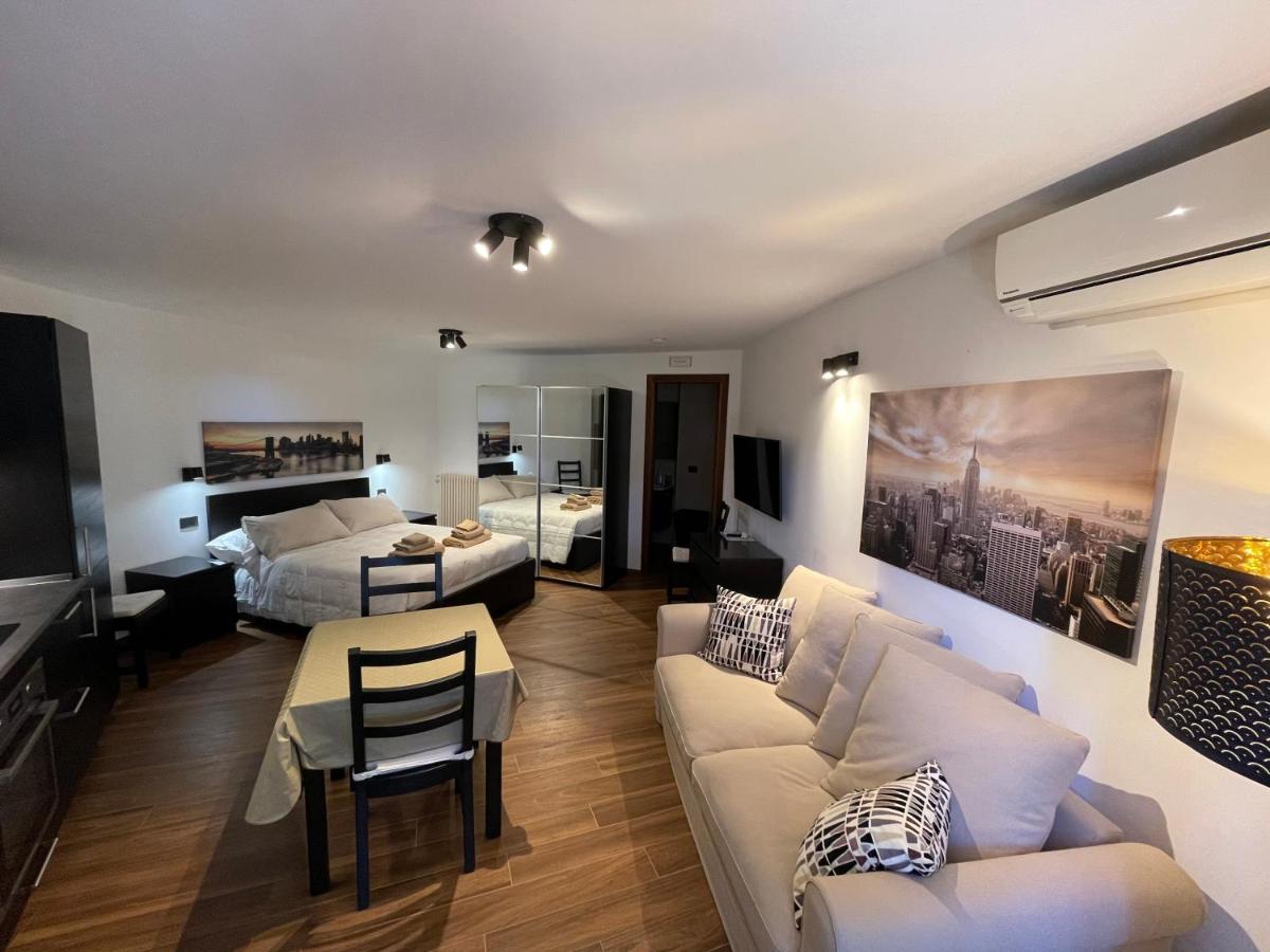 John Sea Suites จีอาร์ดีนี นักซอส ภายนอก รูปภาพ