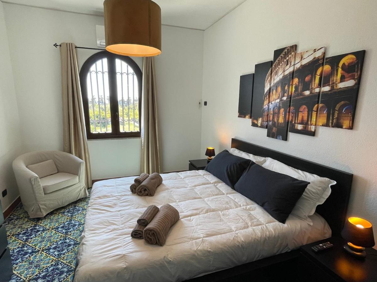 John Sea Suites จีอาร์ดีนี นักซอส ภายนอก รูปภาพ