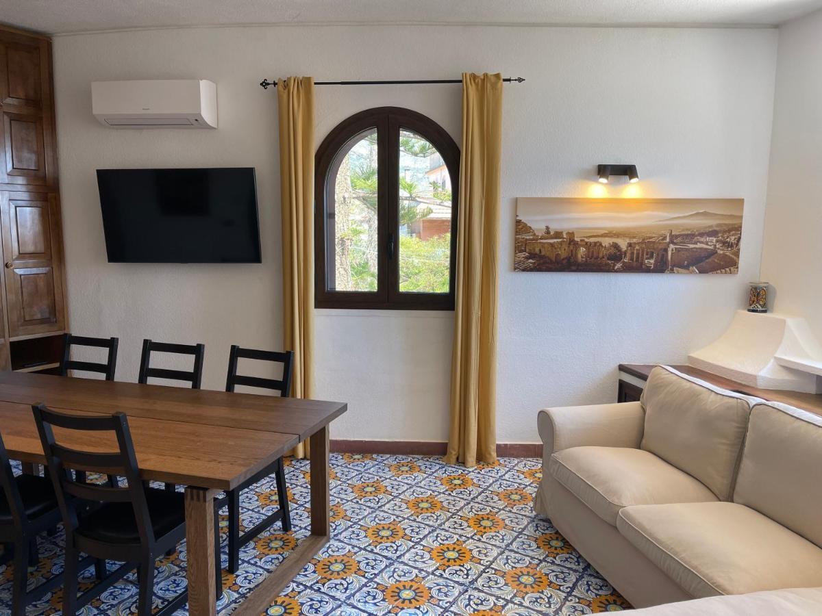 John Sea Suites จีอาร์ดีนี นักซอส ภายนอก รูปภาพ