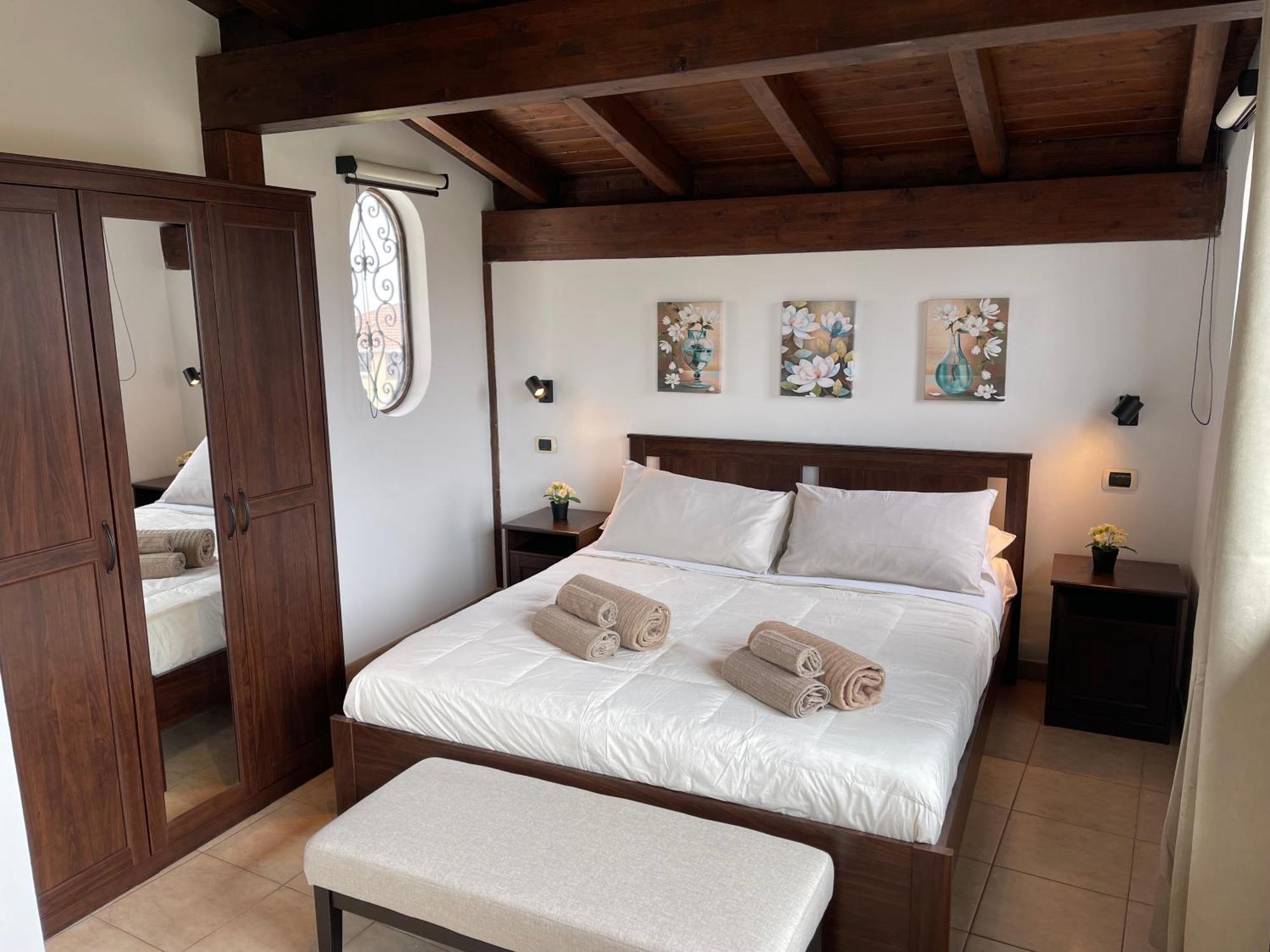 John Sea Suites จีอาร์ดีนี นักซอส ภายนอก รูปภาพ